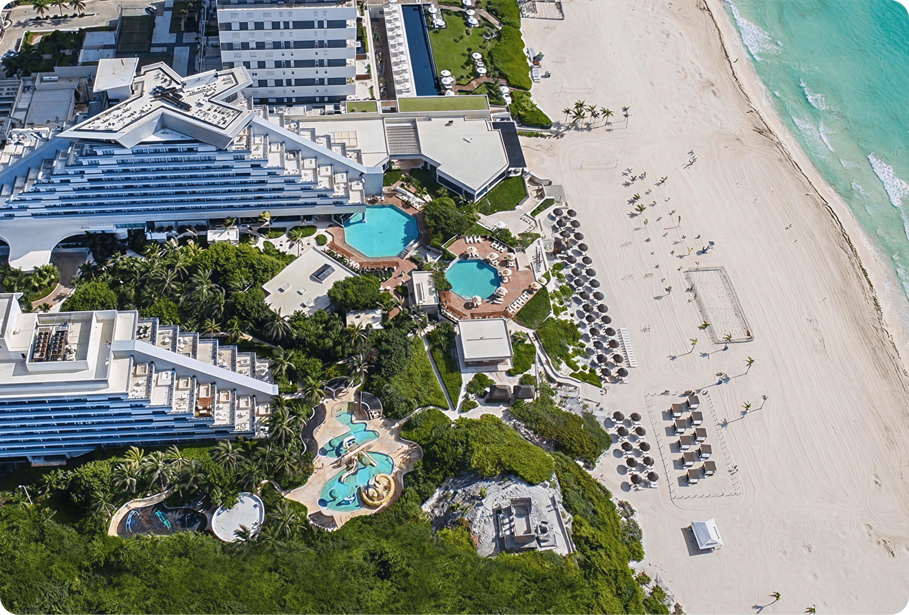 Galería Park Royal Beach